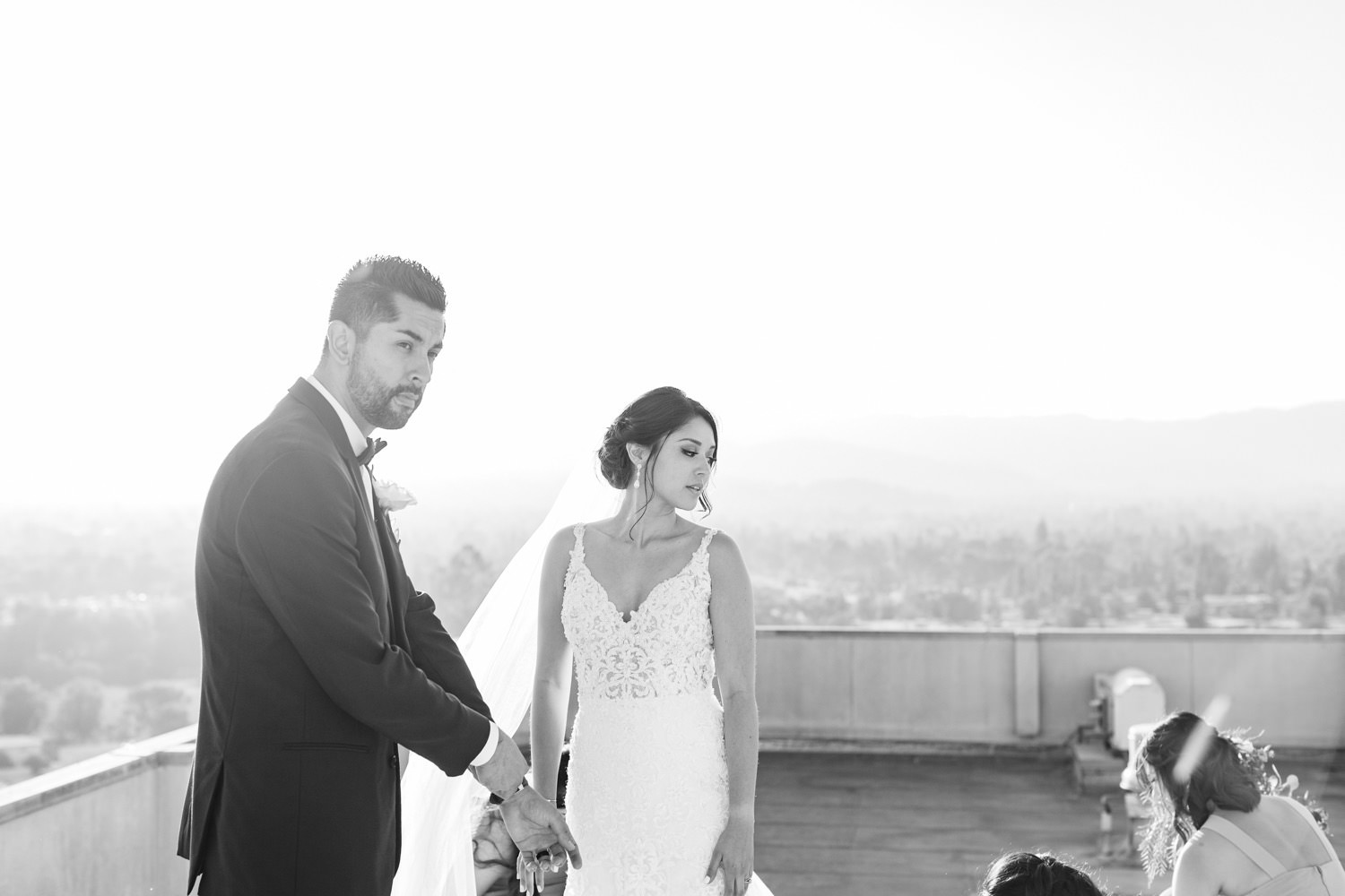 Black and White rooftop wedding photos - https://brittneyhannonphotography.com