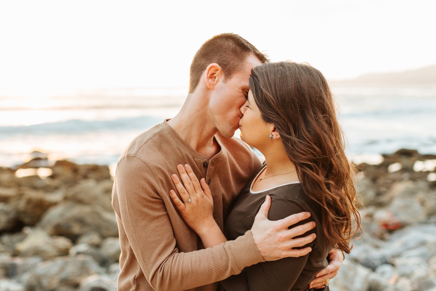 romantic-beach-engagement-photos