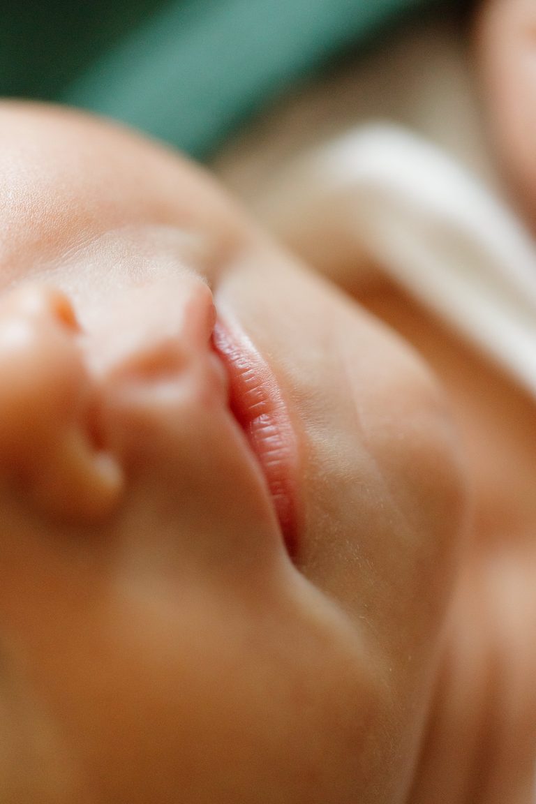 Lifestyle Newborn Photographer in Orange County